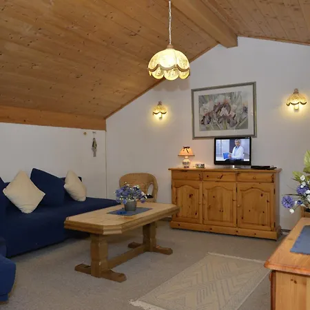 Appartement Enzian - Am Skihuegel Seefeld in Tirol